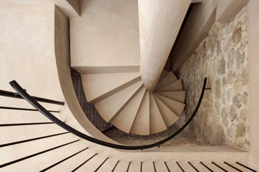 Van ruw idee tot eyecatcher: zo geven MORTEX® en BEALSTONE® trappen karakter