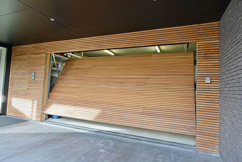 ROB deurbeslag nu ook voor kantelpoorten tot 600kg 