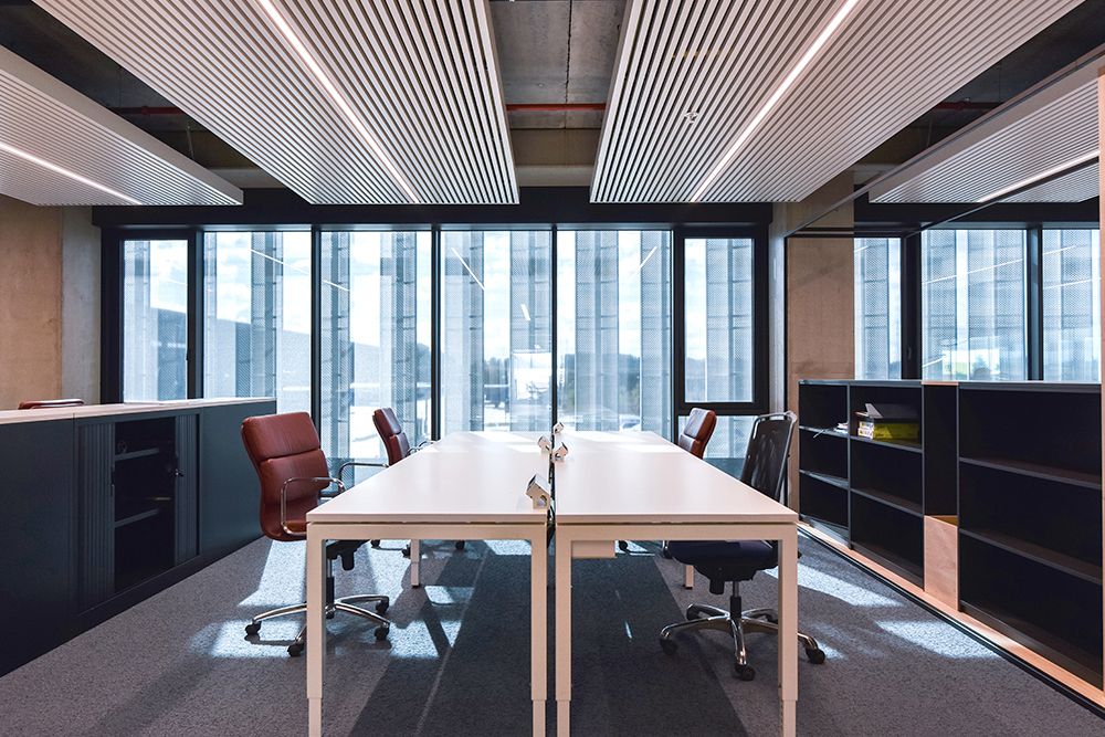 Slimme zonwering verlaagt koellast van kantoorgebouw Van Marcke