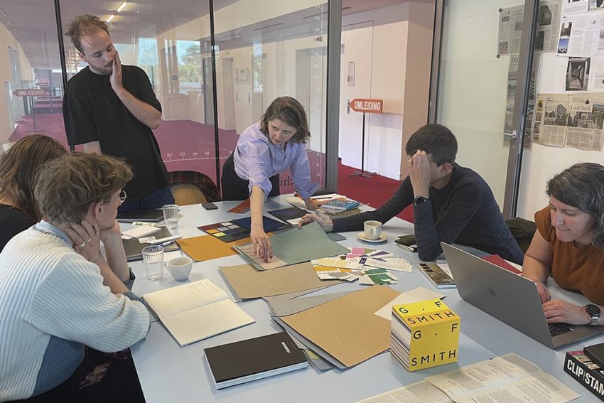 Bronnengids ontrafelt geschiedenis interieurontwerp