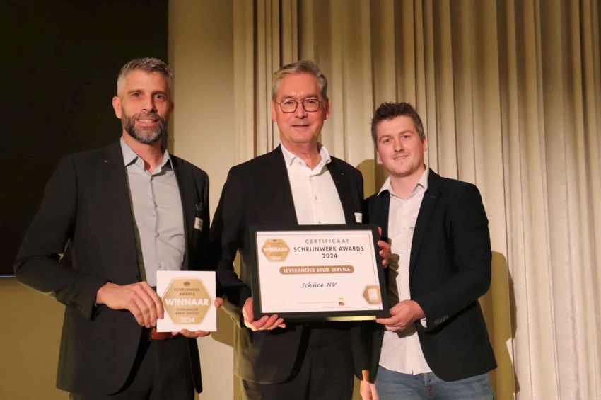 Schüco wint Schrijnwerk Award 2024 voor ‘Leverancier met de beste service’ 