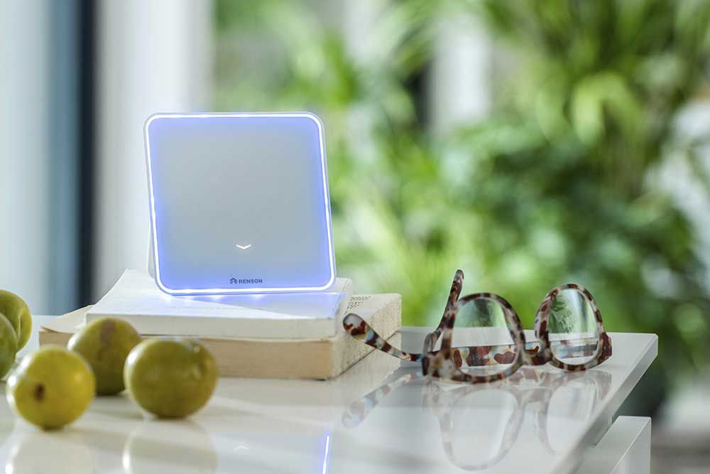 Een vuiltje aan de binnenlucht? De Renson Sense vertelt het jou!