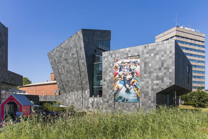 Grootse designtentoonstelling toont voorwaartse en verbindende kracht van ontwerp